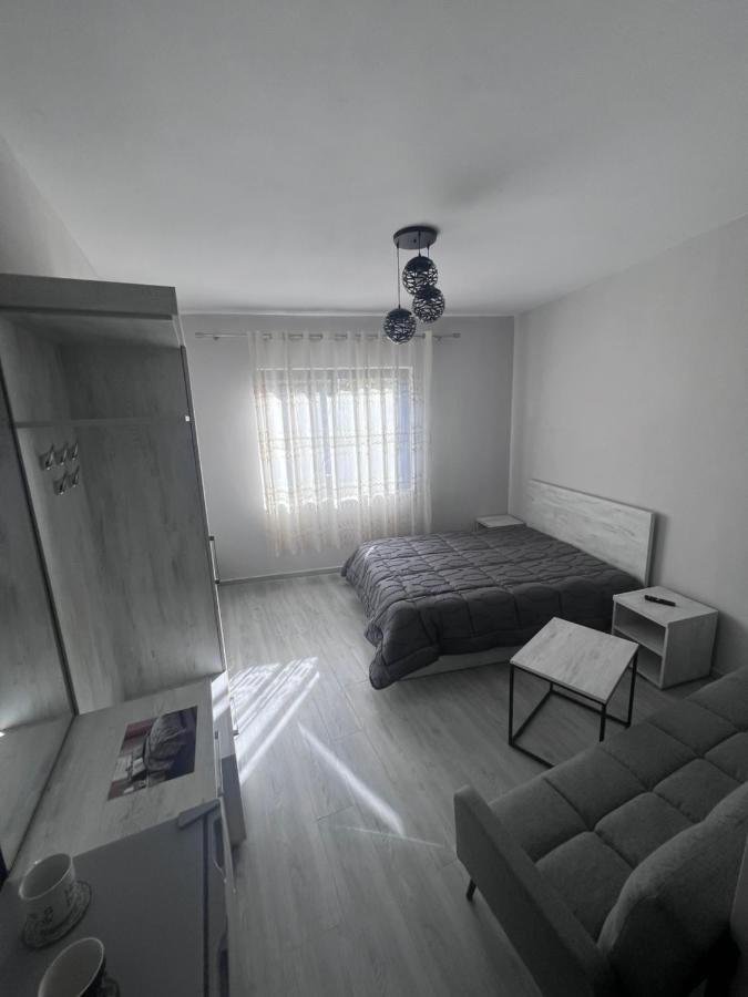 Cozy Center Apartment *